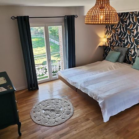 לינה וארוחת בוקר Heugon Manoir Du Taillis מראה חיצוני תמונה